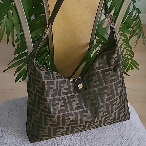 Vintage Fendi Zucca Bag ❤️ - Picture 2 of 10